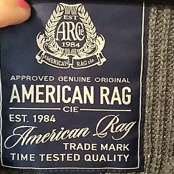 American Rag Gray/White Sweater. Sz XL - Picture 5 of 7